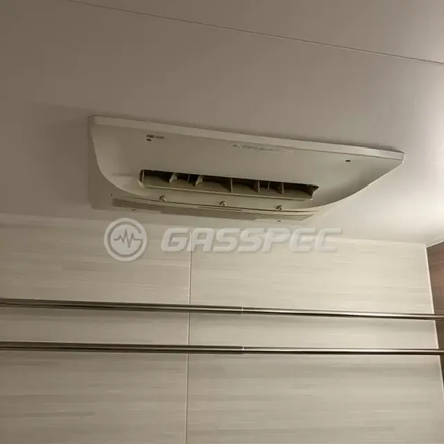 交換前の浴室乾燥機（ハーマン FD2816J3M）