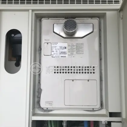 施工前の暖房熱源機（GTH-2417AWX3H-T）