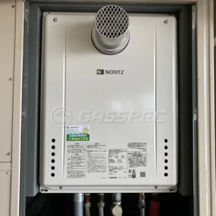 施工後の給湯器（ノーリツ GT-2460SAWX-T-1 BL）