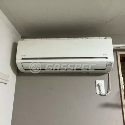 施工前のエアコン（RAS-KJ22E(W)）