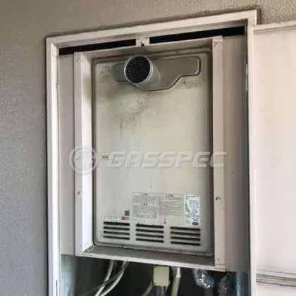 施工前の暖房熱源機（HT-245RA4-SW2）