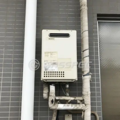 施工前の給湯器（GQ-2037WS）