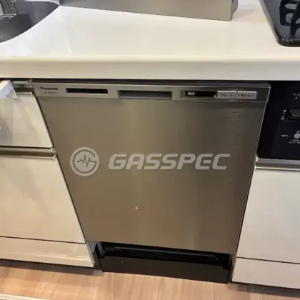 施工前のビルトイン食洗機（NP-45MD5W）