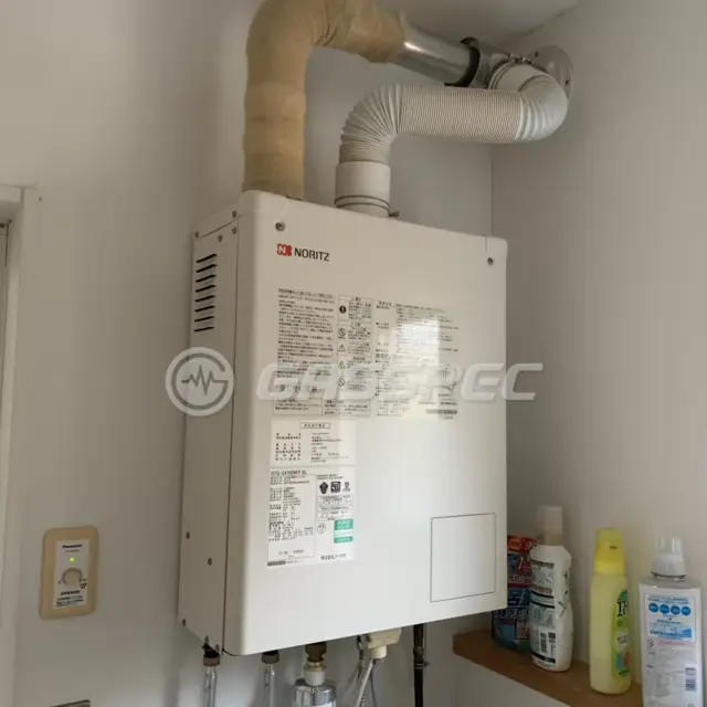 交換前の石油給湯器 ノーリツ OTQ-G4702WFF BL