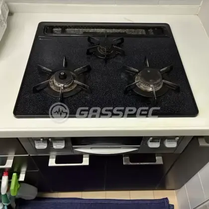 施工前のビルトインガスコンロ（DG32D1NR）