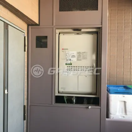施工後の暖房熱源機（リンナイ GTH-2444AWX3H-H-1 BL）