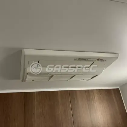 施工前の浴室乾燥機（RBH-C336K3P）