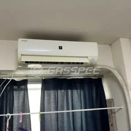 施工前のエアコン（AY-D22DX-W）