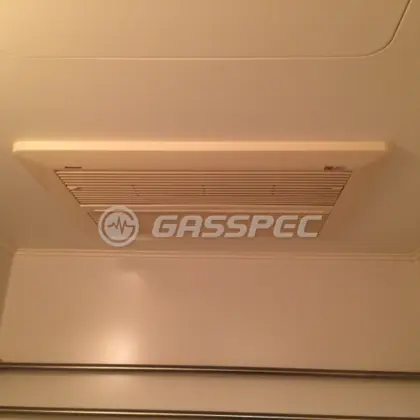 施工前の浴室乾燥機