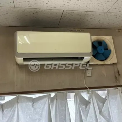 施工前のエアコン（RAS-M25X）