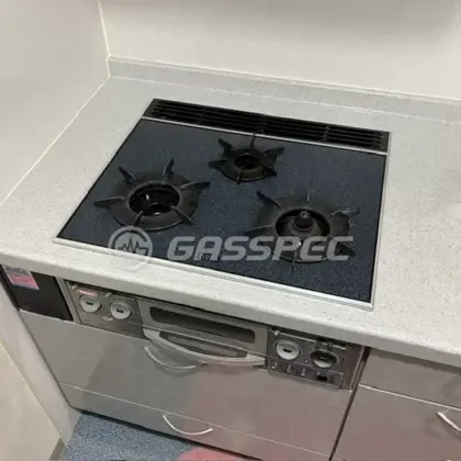 施工前のビルトインガスコンロ（RBG-N31W3GAX-L）