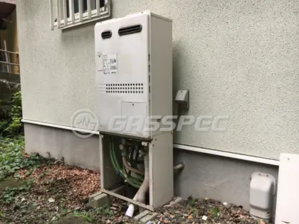 施工前の暖房熱源機（GTH-2434(S)AWX）