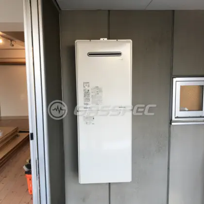 施工後の給湯器（リンナイ RUF-A2005SAW(B)）