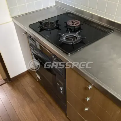 施工前のビルトインガスコンロ（RSK-N38W7GB1X2/RBR-U12C）