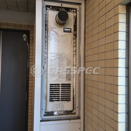 施工前の暖房熱源機（AT-4299ACS4QW3Q）