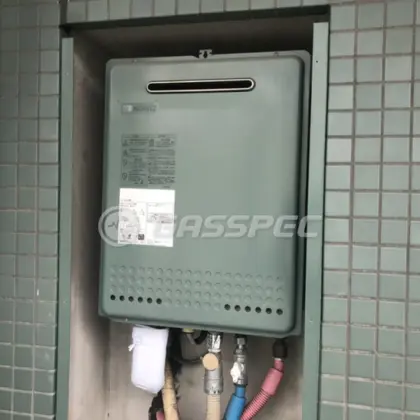 施工前の給湯器（GT-2428SAWX）