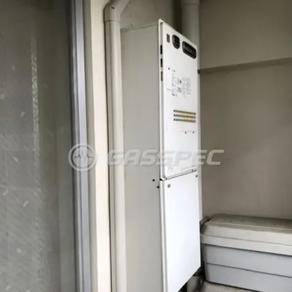 施工前の暖房熱源機（YGM2454RA6H）