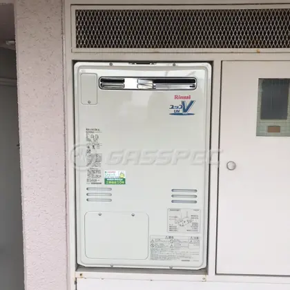 施工後の暖房熱源機（リンナイ RUH-V1613W(A)）