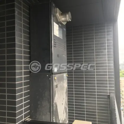 施工前の暖房熱源機（GTH-C2439AWX6H-T）