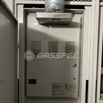 施工前の給湯器（YS1660RQ）