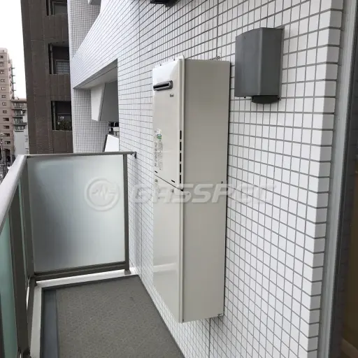 交換後の給湯器（リンナイ RUF-A2005SAW(B)）