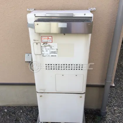 施工前の給湯器（GTH-2417SAWX3H）