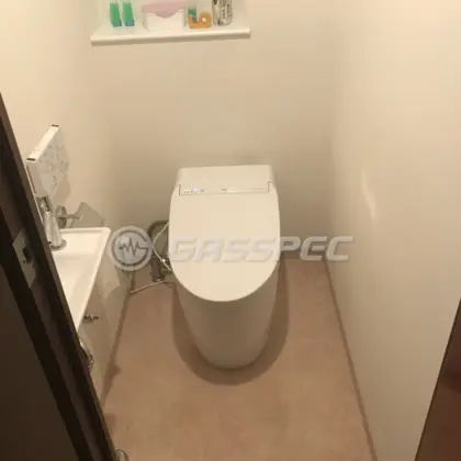 施工後のトイレ（TOTO CES9565FR#NW1）