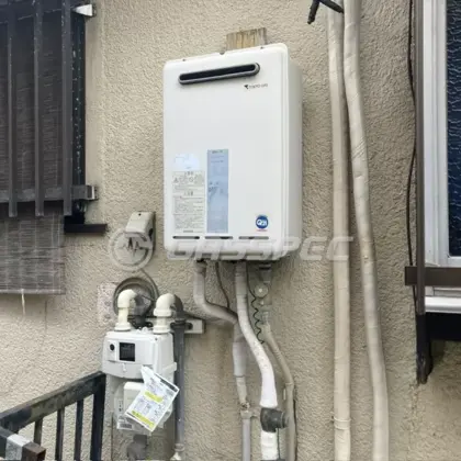 施工前の給湯器（RUX-V1618W）