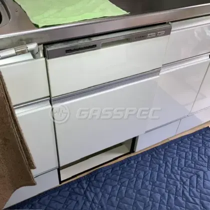 施工前のビルトイン食洗機（NP-P45ME2WHD）
