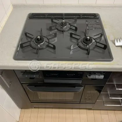 施工後のビルトインガスコンロ（リンナイ RS31W28H2RBW）