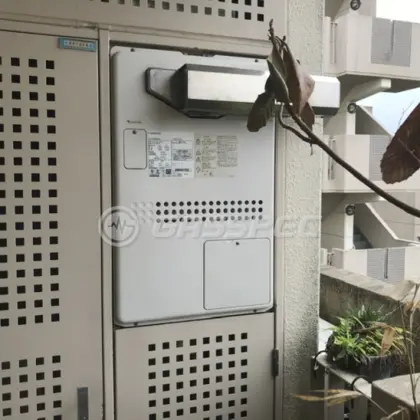 施工前の暖房熱源機（GTH-1644AWX-L）