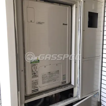 施工後の暖房熱源機（リンナイ RUFH-E2405AU2-3(A)）