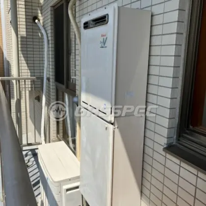 施工前の給湯器（RUF-V2405SAW）
