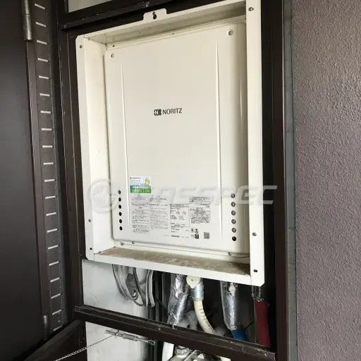 交換後の給湯器（ノーリツ GT-2460SAWX-H-2 BL）