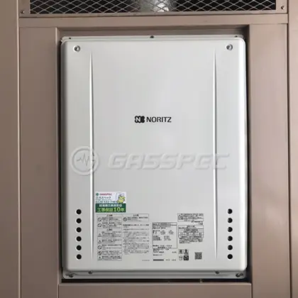 施工後の給湯器（ノーリツ GT-2460SAWX-H-2 BL）