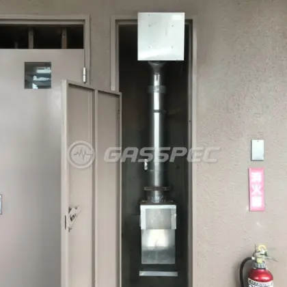 施工前の給湯器（WF-1612AT）