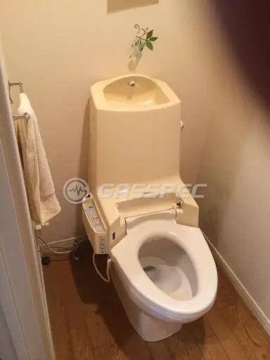 交換前のトイレ（TOTO TCF945 C970/970B）