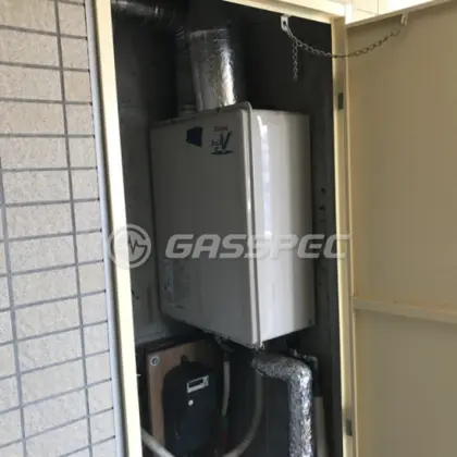 施工前の給湯器（RUF-V2405AFF）