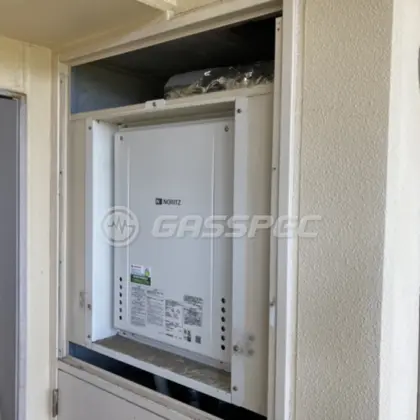 施工後の給湯器（ノーリツ GT-2460SAWX-H-2 BL）