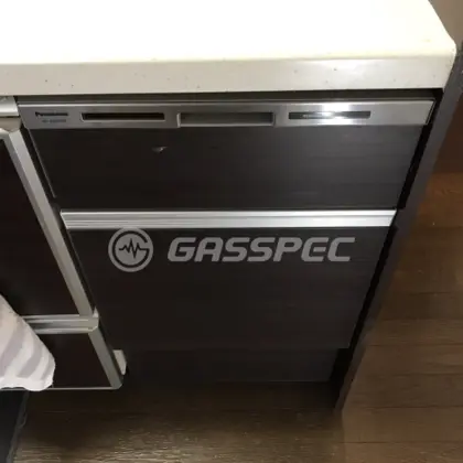 施工後のビルトイン食洗機（パナソニック NP-45MD9W）