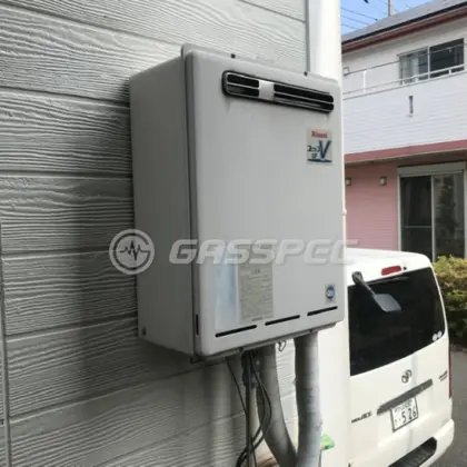 施工前の給湯器（RUF-V2405SAW）