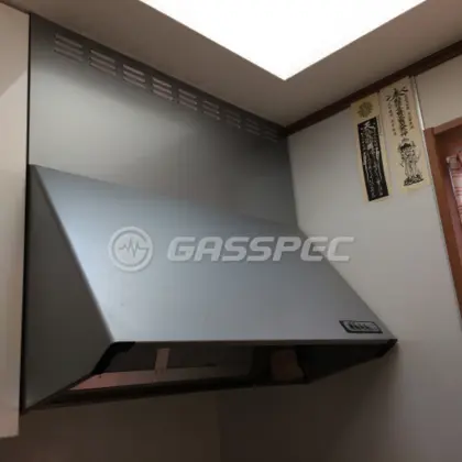 施工前のレンジフード（BDR-7517SI）