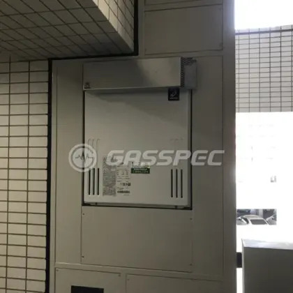 施工後の給湯器（パーパス GX-2403AW）