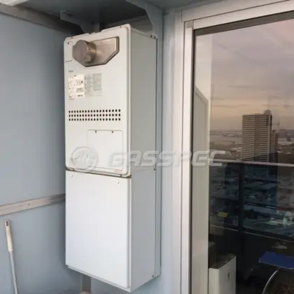 施工前の暖房熱源機（GTH-2433AWXH-T）
