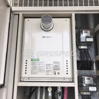 施工後の給湯器（ノーリツ GT-2460SAWX-T-2 BL）