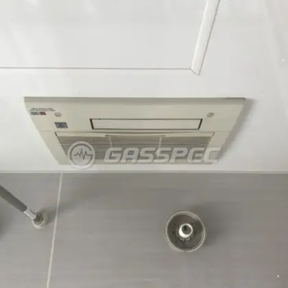 施工前の浴室乾燥機（HBD-3304KCSK-J1P）