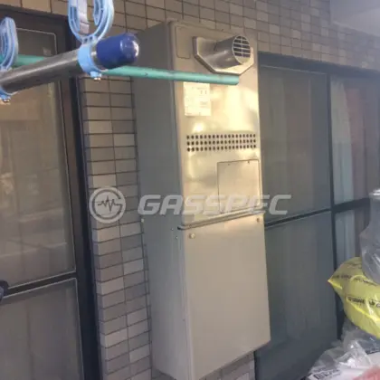 施工前の暖房熱源機（GTH-2413AWXH-T）