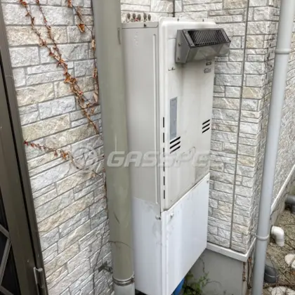 施工前の暖房熱源機（RUFH-K2403SAW2-3）