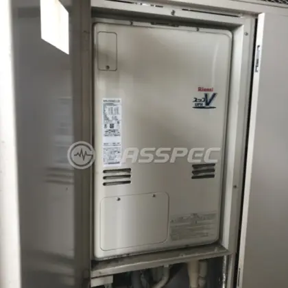 施工前の暖房熱源機（RUFH-V2403AU2-3）