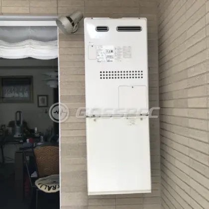 施工前の暖房熱源機（GTH-2434AWX3H）
